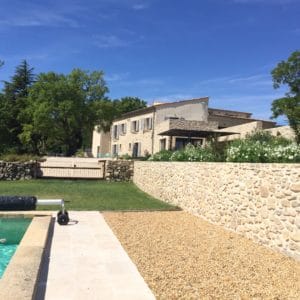 maison-hôtes-piscine-Aix-en-Provence-Venelles